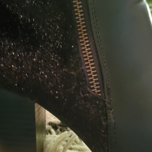 Ankle booties - Picture 2 of 3